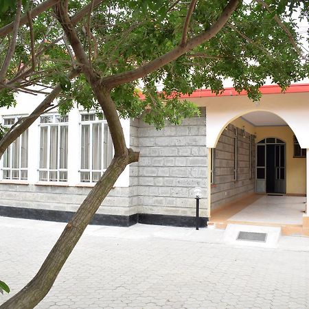 Hotel Tommy's Airport Lounge Syokimau Exterior foto